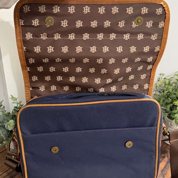NWT Jon Hart Leather and Navy Canvas Men's Messenger Bag - Picture 4 of 6